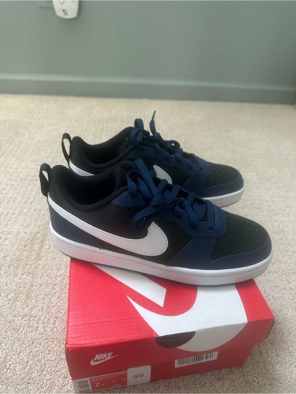 Nike Court Borough Low Recraft GS Size 7Y Black White Sneakers Youth Shoes NIB